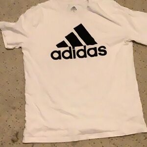 Kids adidas shirt medium 10/12